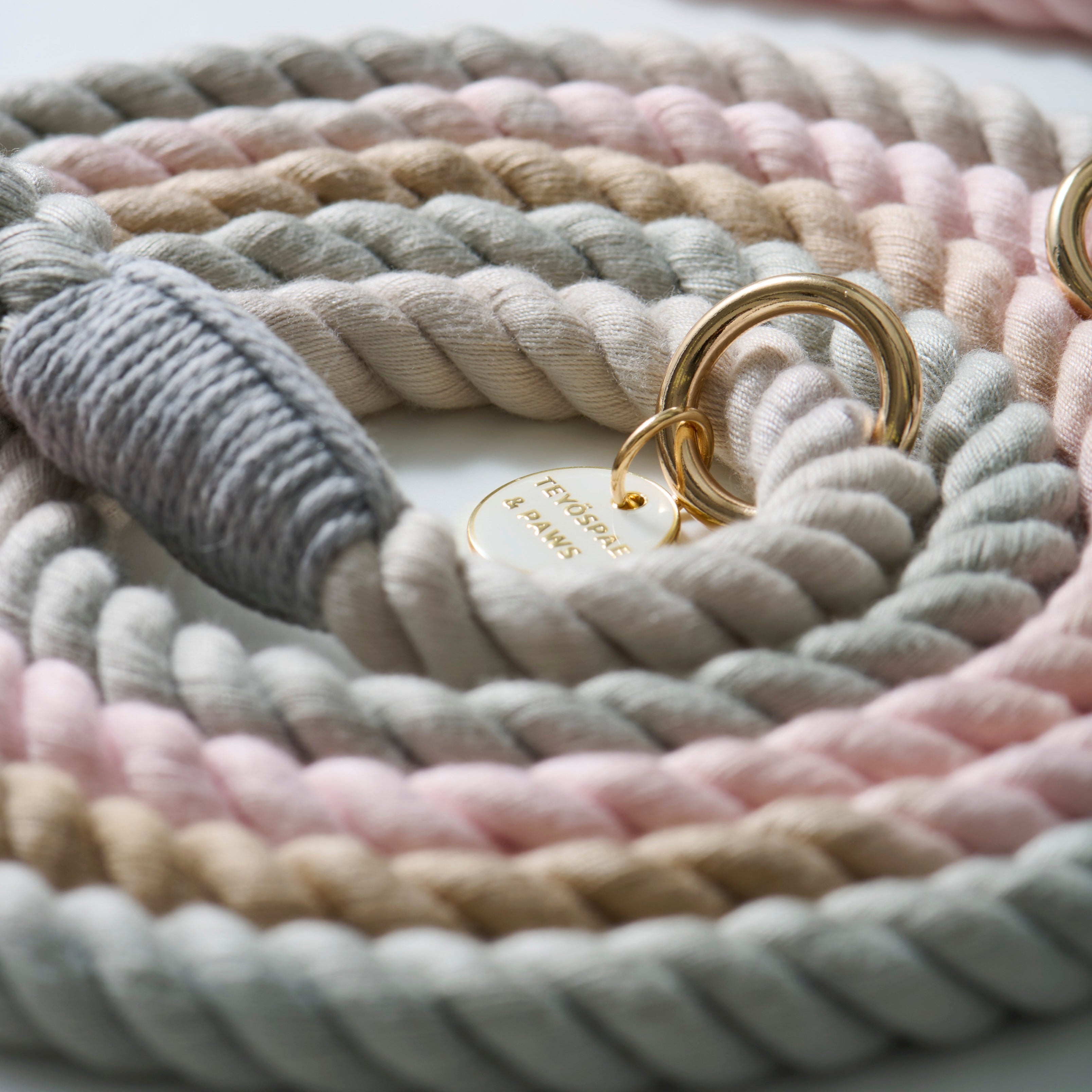 肩掛け ハンズフリーロープリード 210cm - CLAY PINK / クレイピンク &lt;GOLD&gt;