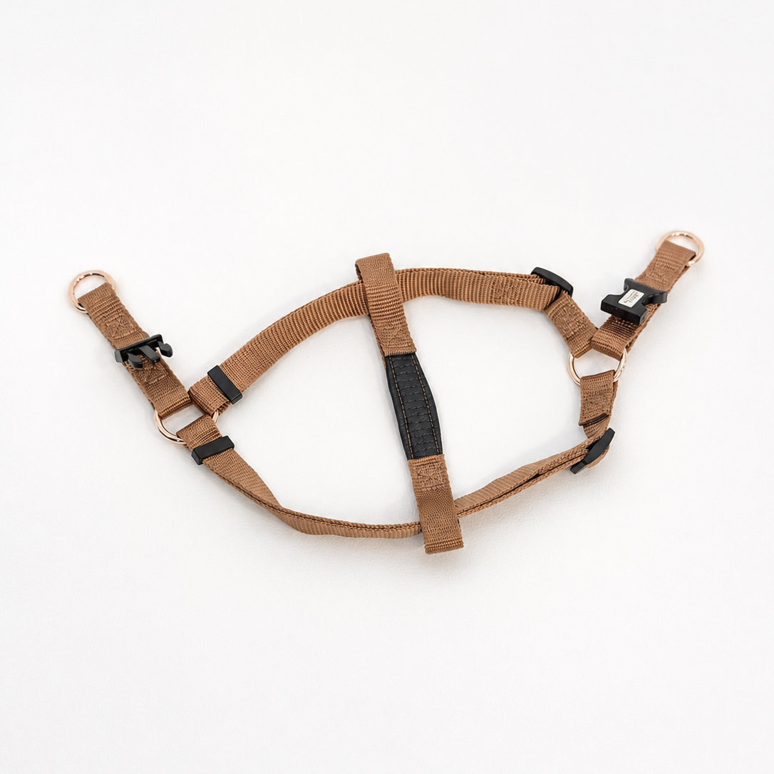 犬用ハーネス BROWN（ブラウン） Mサイズ 中型犬向け
